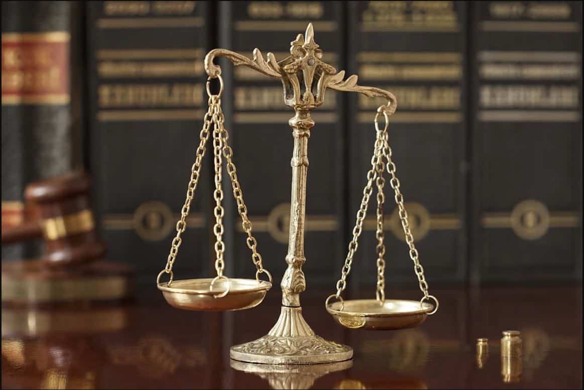 difference-between-being-a-da-versus-a-defense-attorney